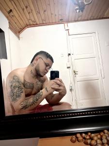 613967239: Chico busca chica en Madrid