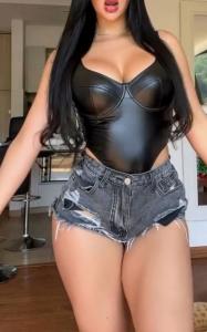 Chica busca chico en Huelva: 