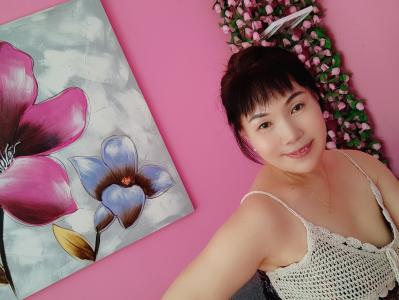 694405928: Chica busca chico en Barcelona