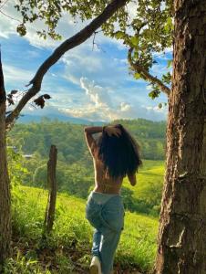 654459655: Chica busca chico en Ibiza