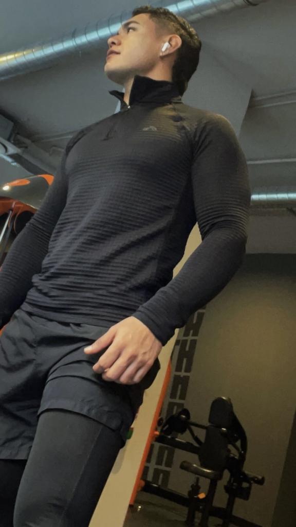 613905049: Chico busca chica en Alicante