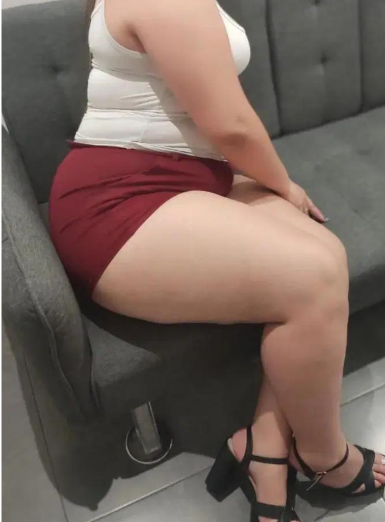 Chica busca chico en Sevilla: 