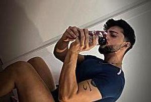 637705099: Chico busca chica en Valencia