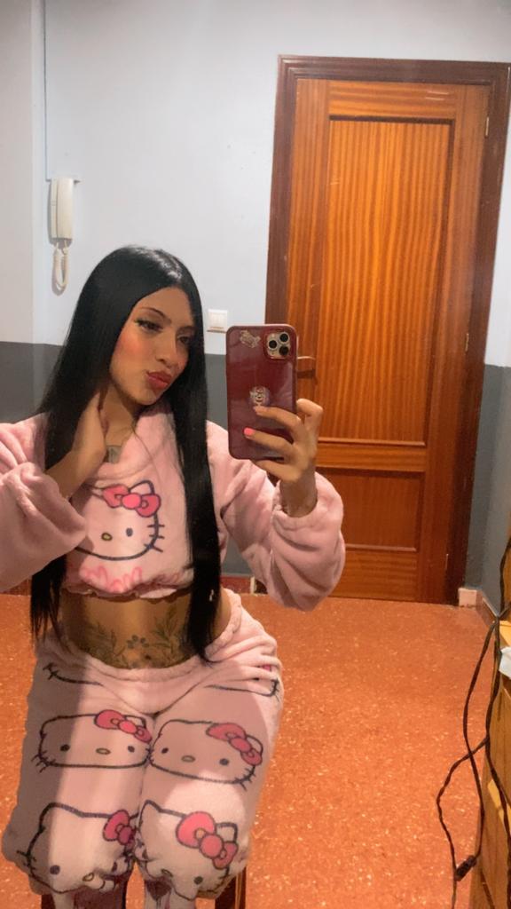 613269768: Chica busca chico en Madrid