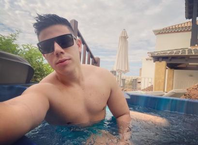 657385140: Chico busca chica en Las Palmas