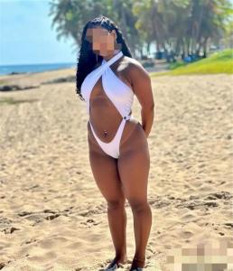 672583989: Chica busca chico en La Coruña