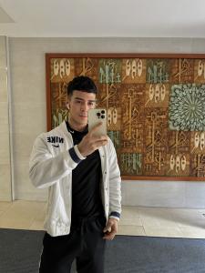 Chico busca chica en Barcelona: 