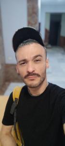 672036769: Chico busca chica en Málaga