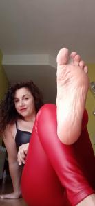 644189971: Chica busca chico en Madrid