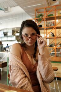 672857893: Chica busca chico en Cádiz