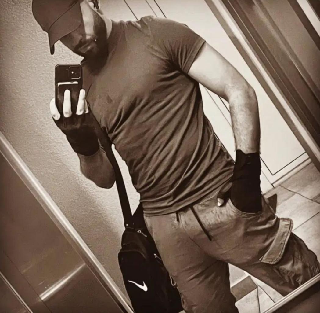 Chico busca chica en Mallorca: 