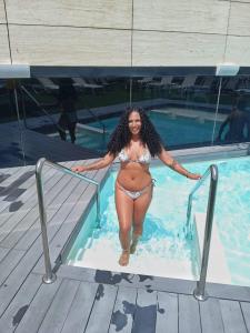 Chica busca chico en Granada: 