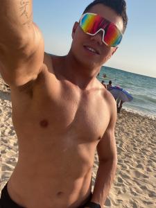 623742491: Chico busca chica en Málaga