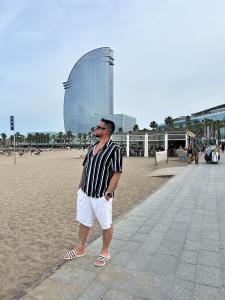 Chico busca chica en Barcelona: 