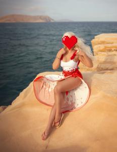 Chica busca chico en Almería: 