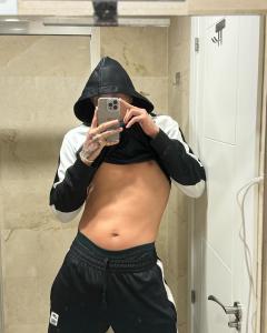 614772935: Chico busca chica en Málaga