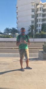 614164070: Chico busca chica en Granada