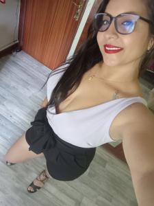 613208323: Chica busca chico en Zaragoza