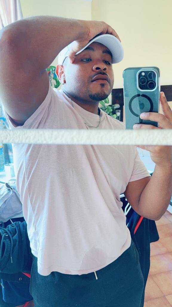 Chico busca chica en Valencia: 