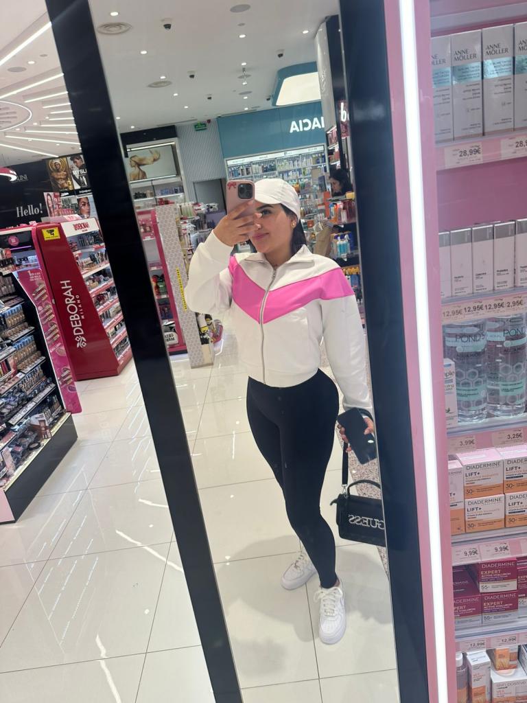 613900849: Chica busca chico en Cantabria