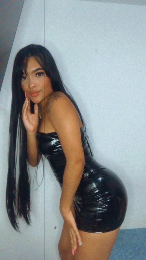 604238829: Chica busca chico en Asturias