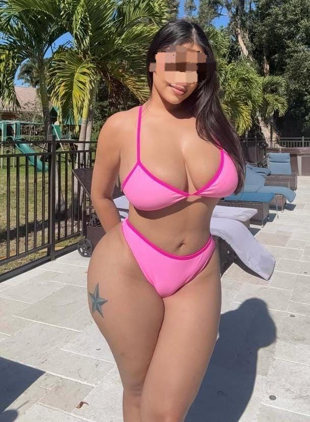 677354462: Chica busca chico en Málaga