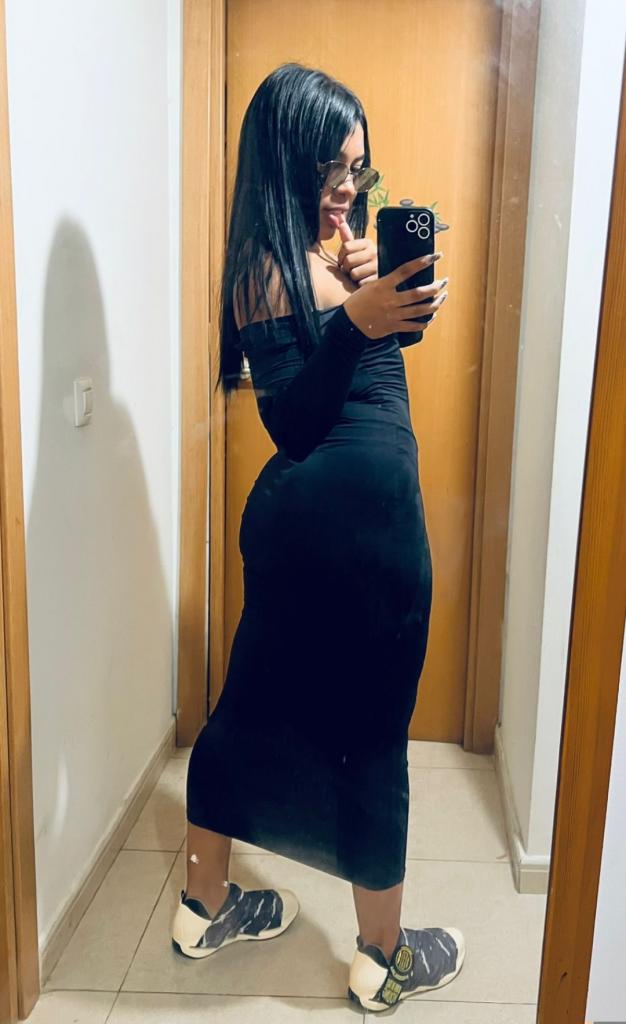 Chica busca chico en Almería: 