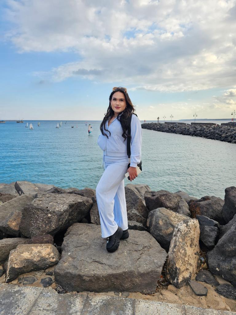 614545540: Transexual en Pontevedra