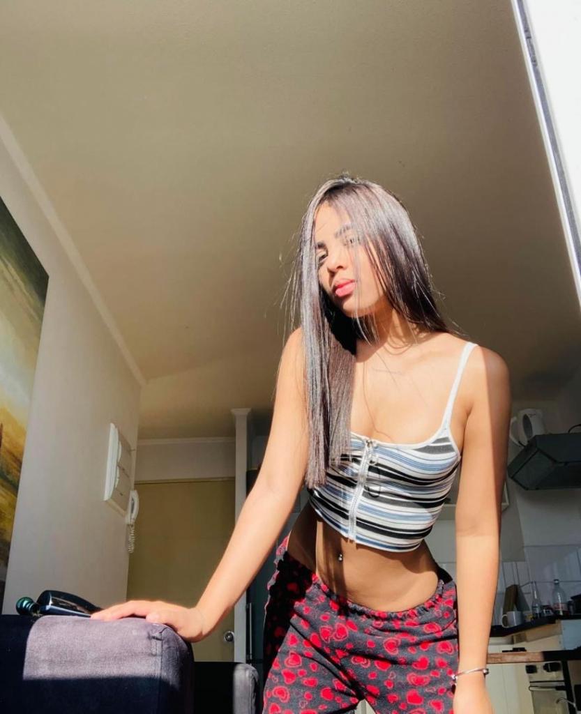 Chica busca chico en Sevilla: 