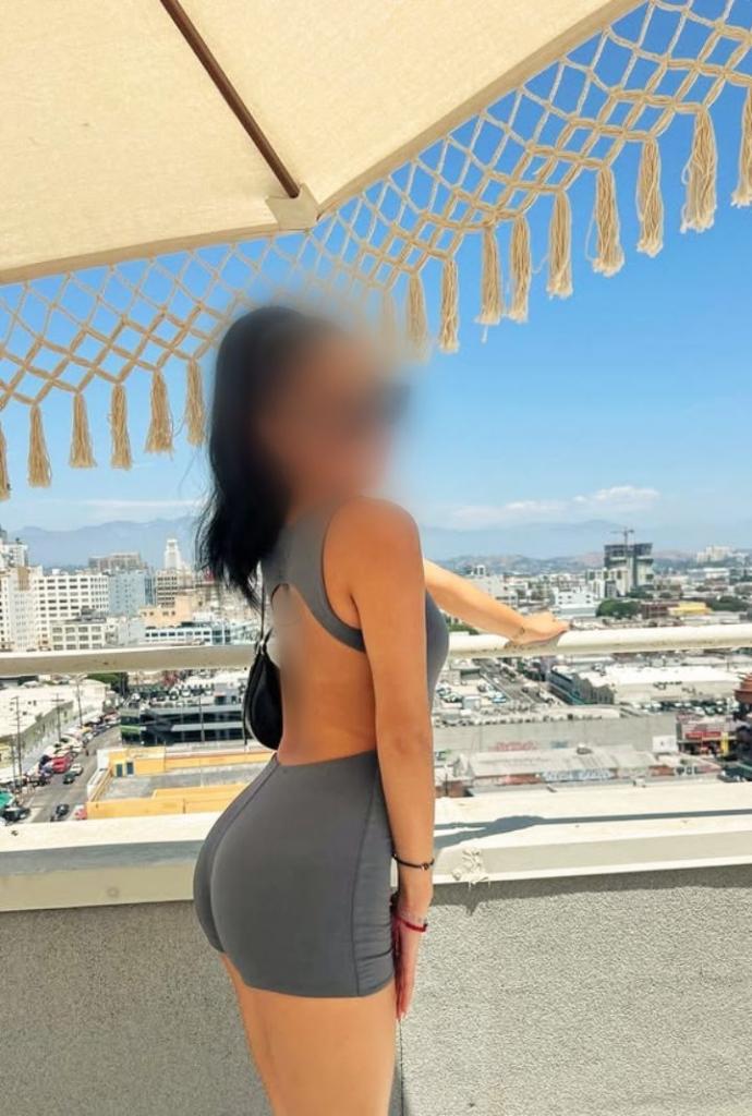 643705360: Chica busca chico en Málaga