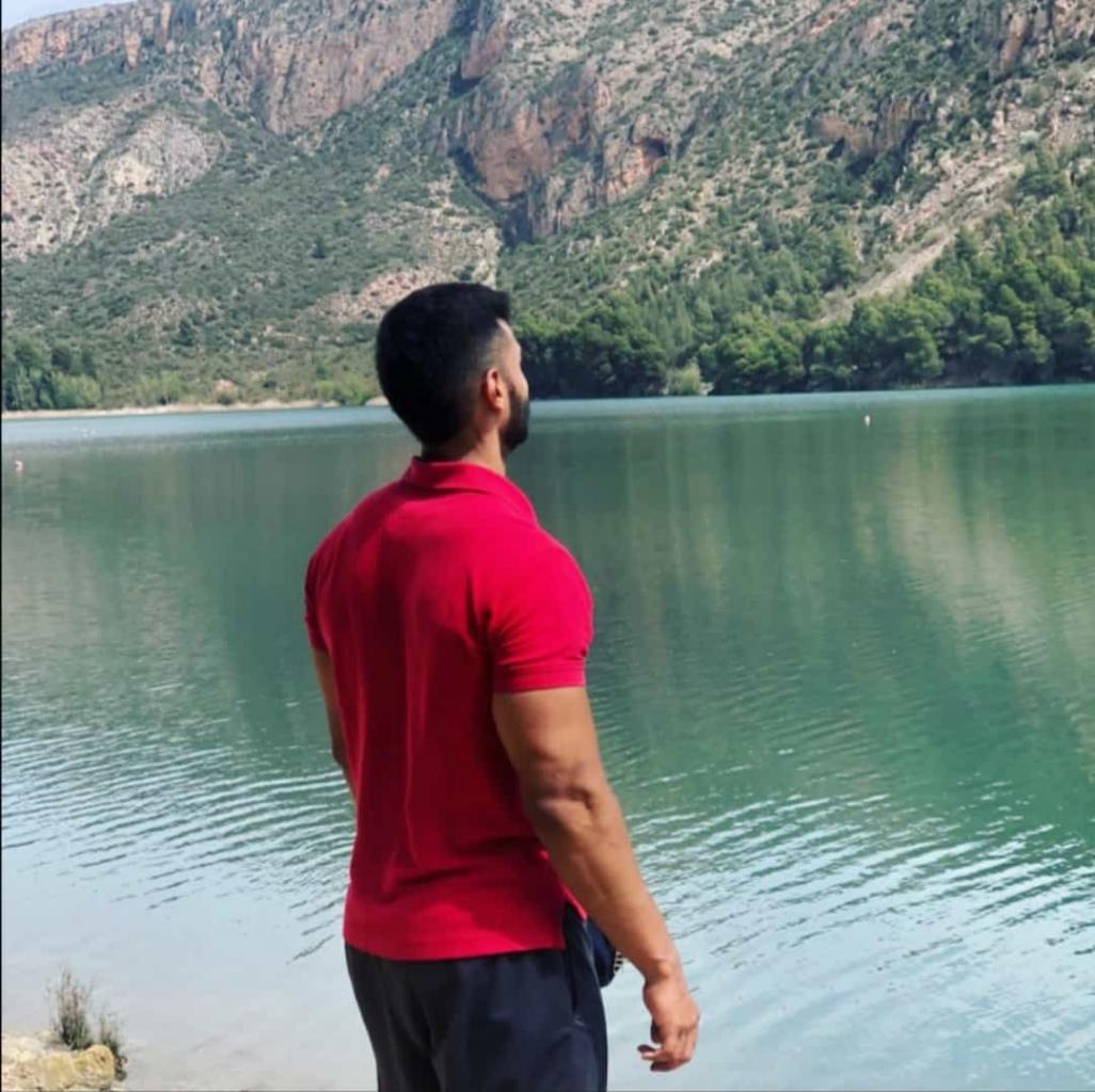 Chico busca chica en Orense: 