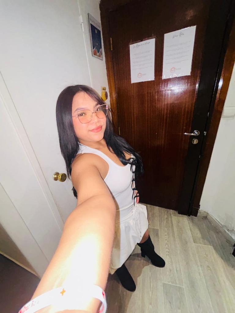 627545070: Chica busca chico en Valencia
