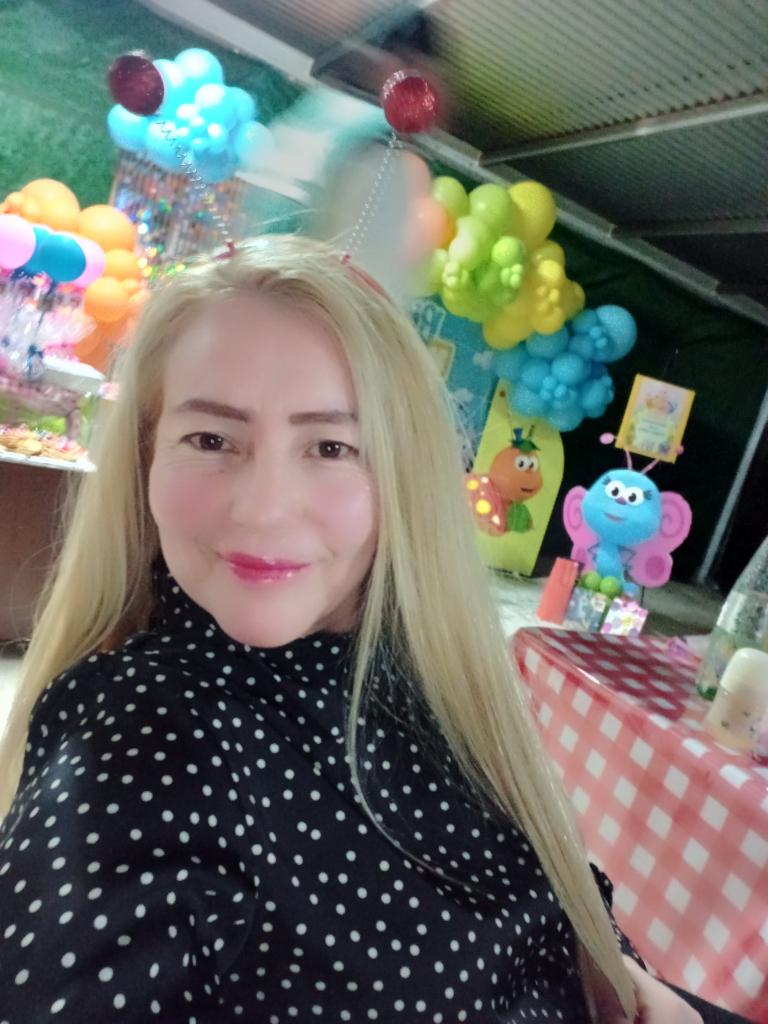 613884062: Chica busca chico en Murcia