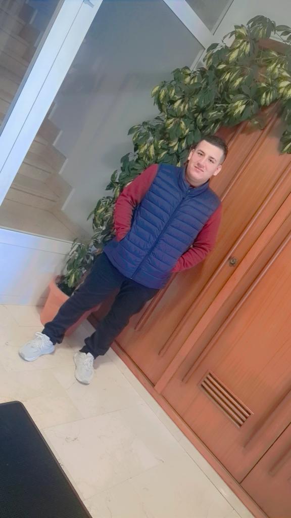 Chico busca chica en Burgos: 