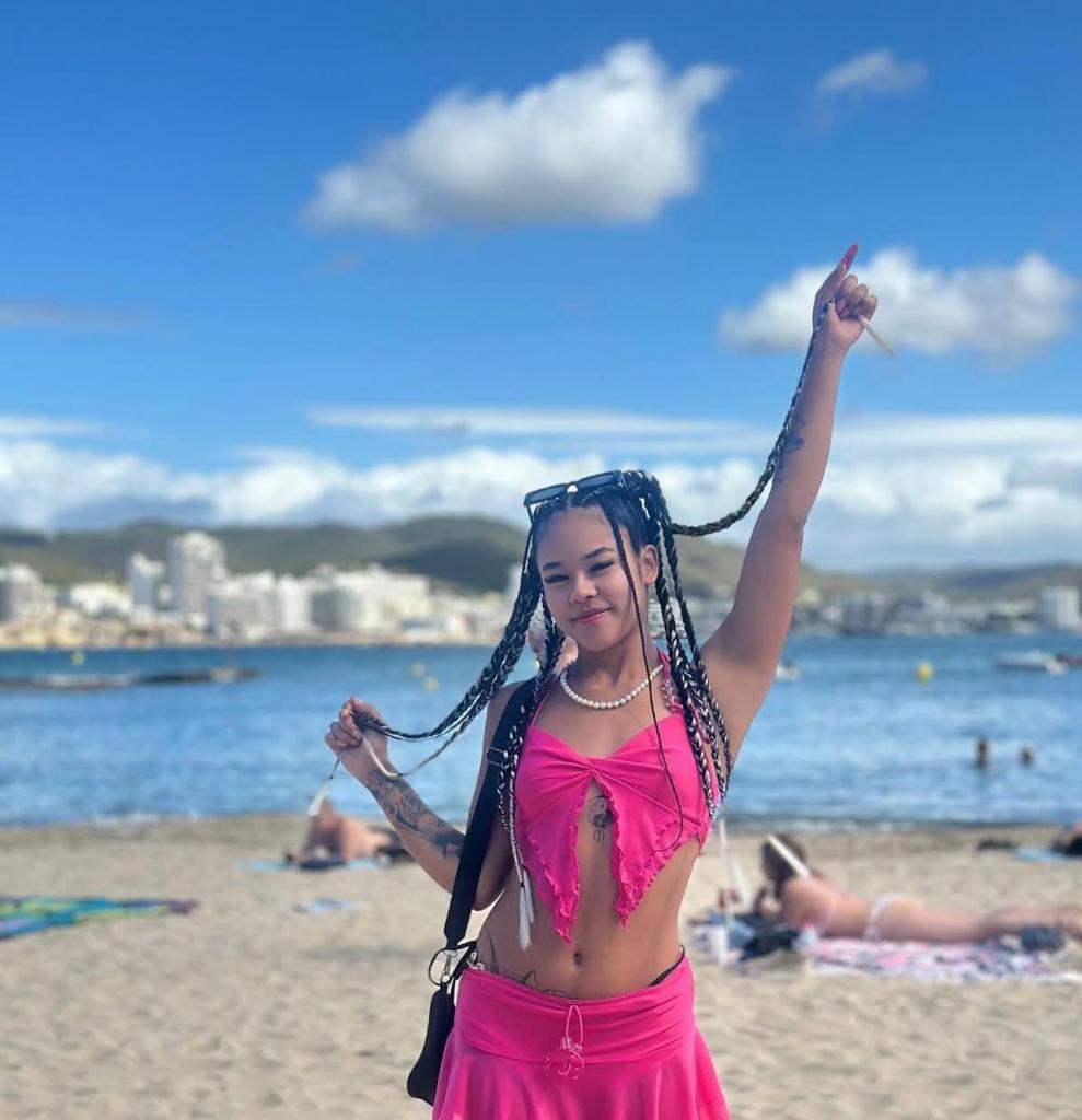 623742246: Chica busca chico en Tarragona