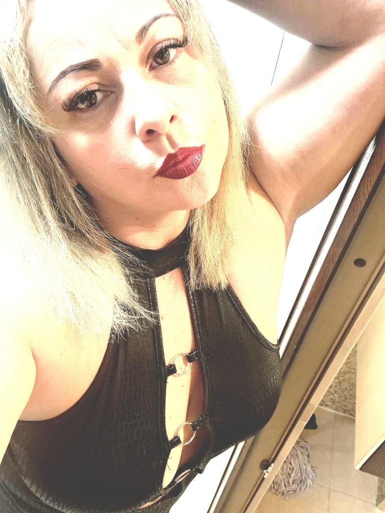 671633983: Chica busca chico en Cádiz