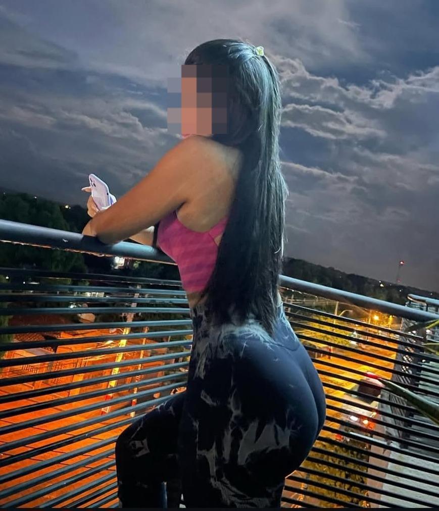 604370564: Chica busca chico en Ibiza