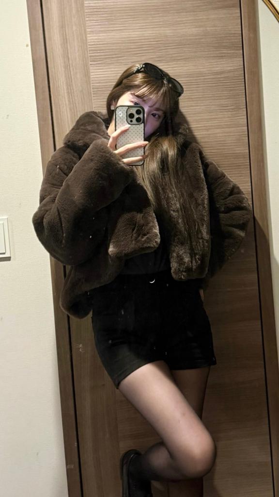 688138567: Chica busca chico en Madrid