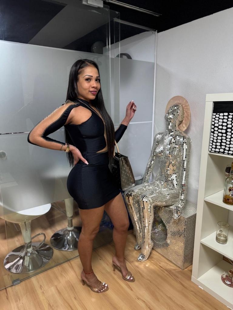 Chica busca chico en Alicante: 