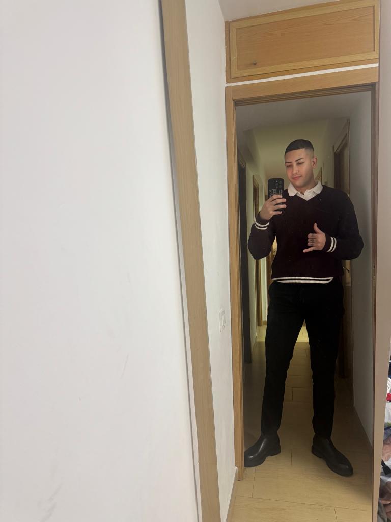 Chico busca chica en Almería: 