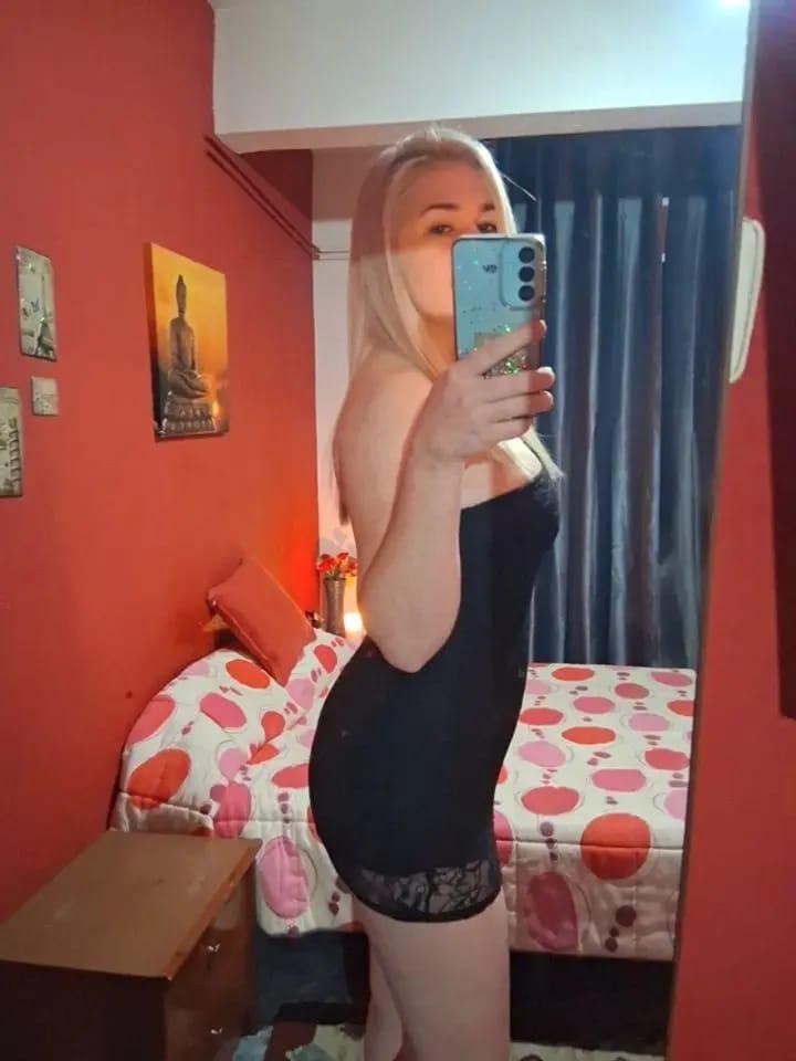 632989141: Chica busca chico en Madrid