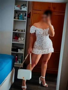 643561764: Chica busca chico en Barcelona