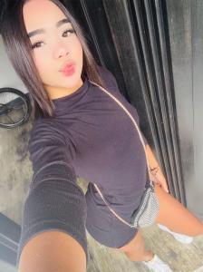 676463299: Chica busca chico en Pontevedra