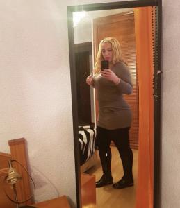 602729049: Chica busca chico en Granada