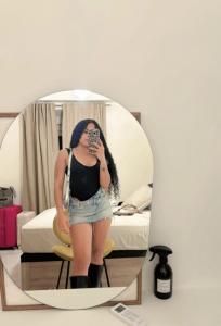 691460740: Chica busca chico en Sevilla