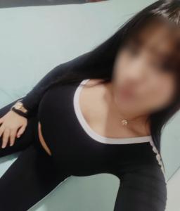 613376814: Chica busca chico en Barcelona
