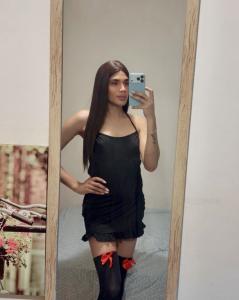 672592955: Transexual en La Coruña