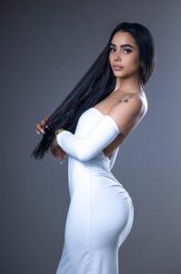 617492072: Chica busca chico en Barcelona