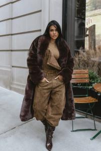 747860564: Chica busca chico en Madrid