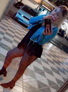 641817786: Chica busca chico en Sevilla